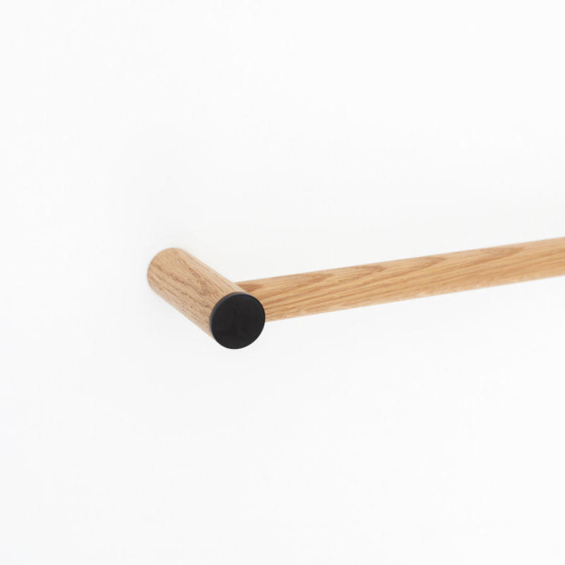 Scandiluxe - Oak and Black Towel Rail